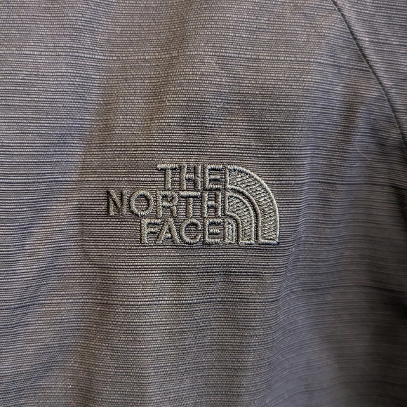 The North Face Ski Jacket - Picture 12 of 12